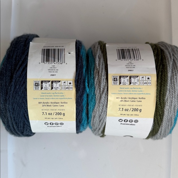 Caron Cakes yarn
Size 7.1oz each
Color: Lime twist - Picture 3 of 4